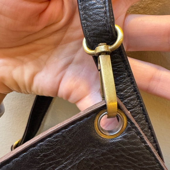 Elegant Black Vegan Leather Reversible Tote Bag - Picture 3 of 7